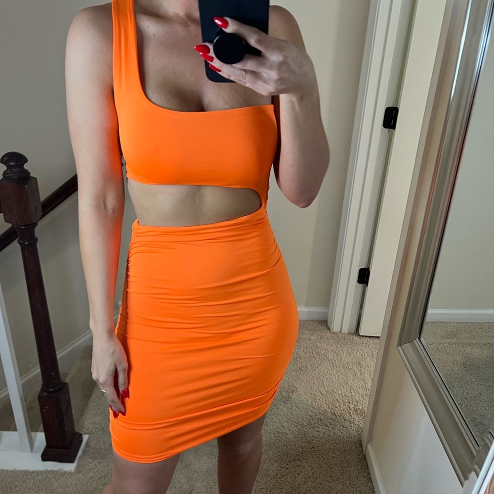 Bright orange dress. So cute for an event or night out! Shein brand size Small